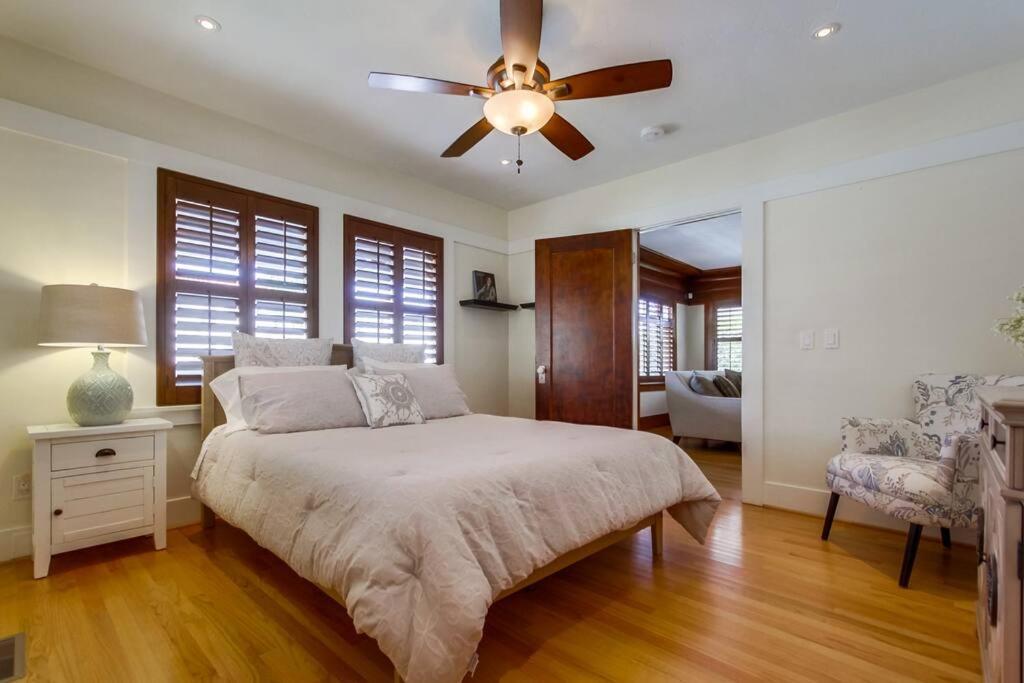 Cozy Craftsman Bungalow, Hillcrest/Mission Hills Сан-Диего Экстерьер фото